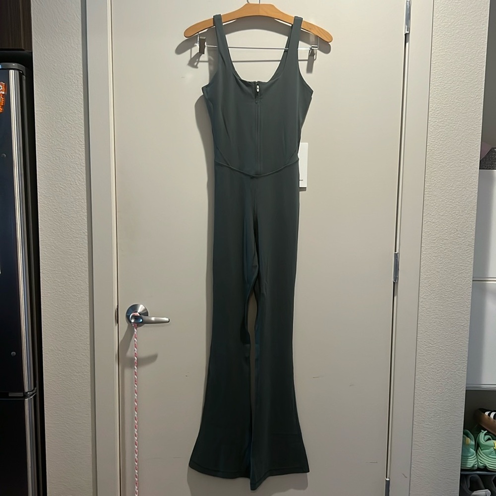 Lululemon align zip front bodysuit 32”